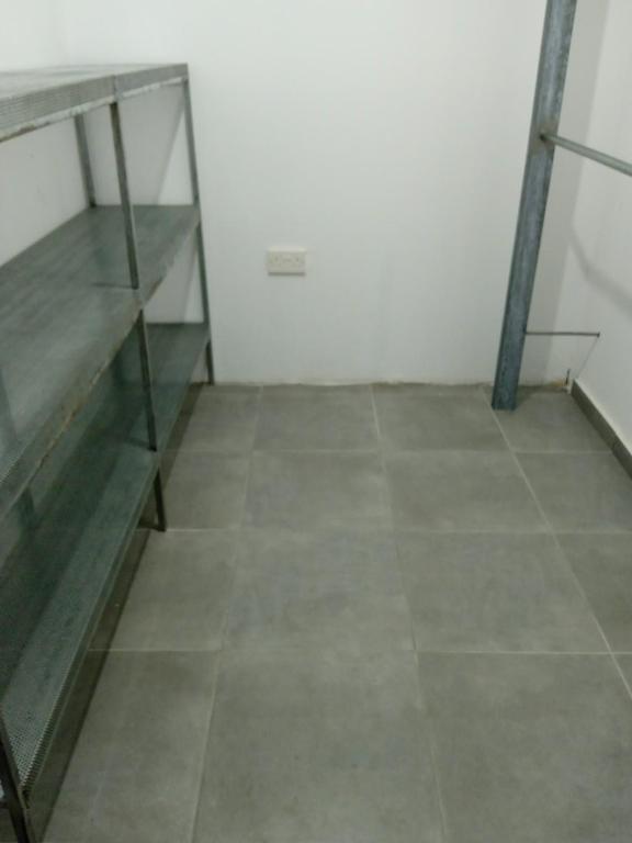 Large basement house — фото 1