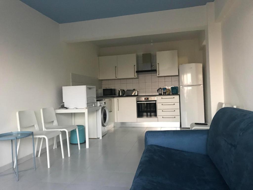 Масотос: Mazotos 54m2 One Bedroom Flat, "Panoramic Village"