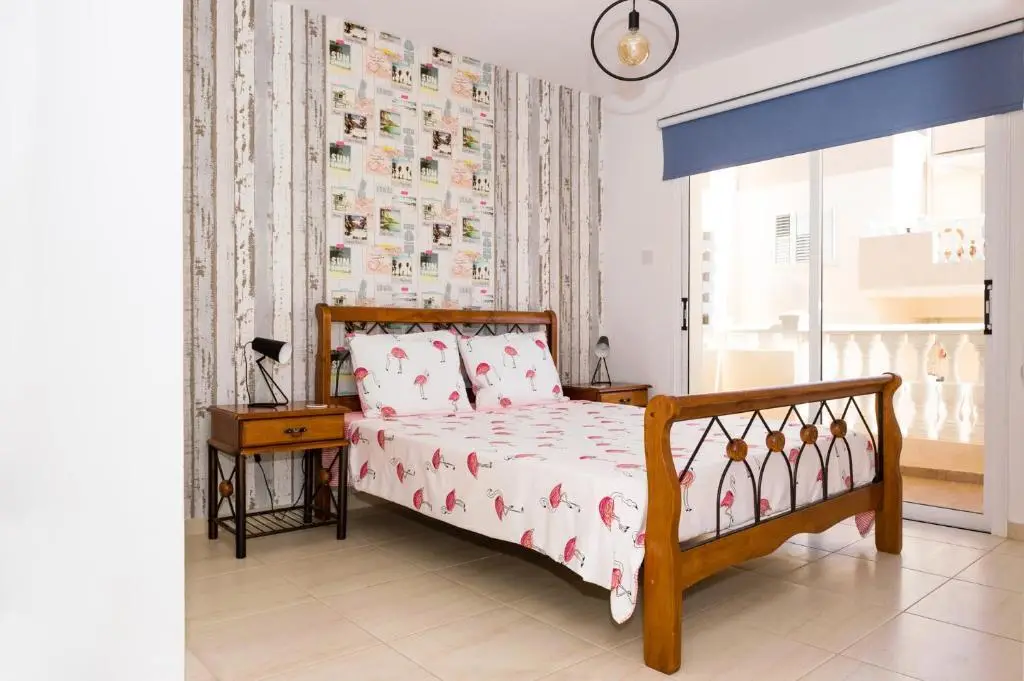 Паралимни: SOFIA APARTMENT 700m away from the beach