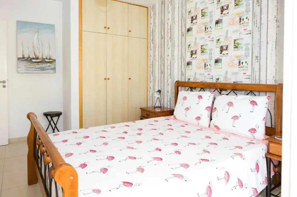 Паралимни: SOFIA APARTMENT 700m away from the beach