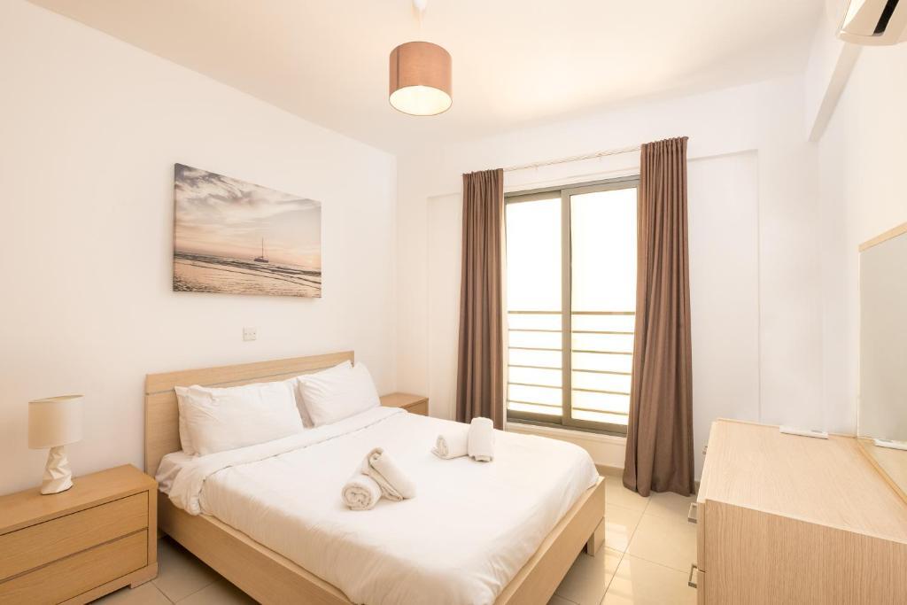 Ларнака: Lazuli City Center Ap 42 (Adults Only)