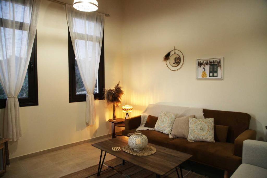 Аламинос: Artista Roustik Apartment