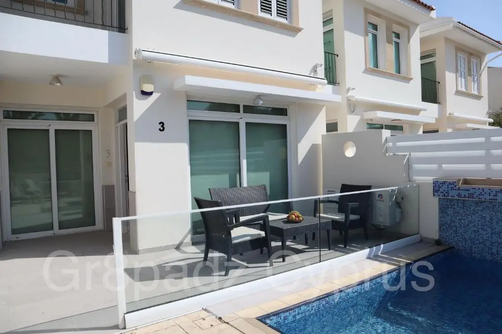 Протарас: Gr8padz Villa Dionne