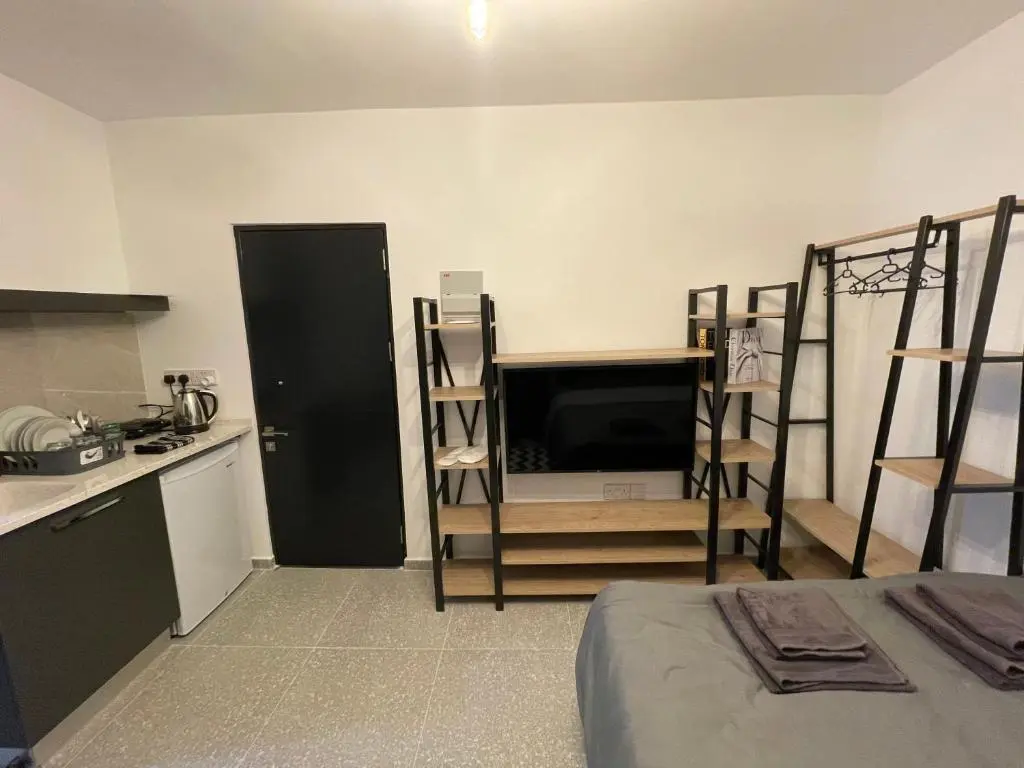 Северная Никосия: Mr. Studio in Ortakoy , North Nicosia + wifi + netflix