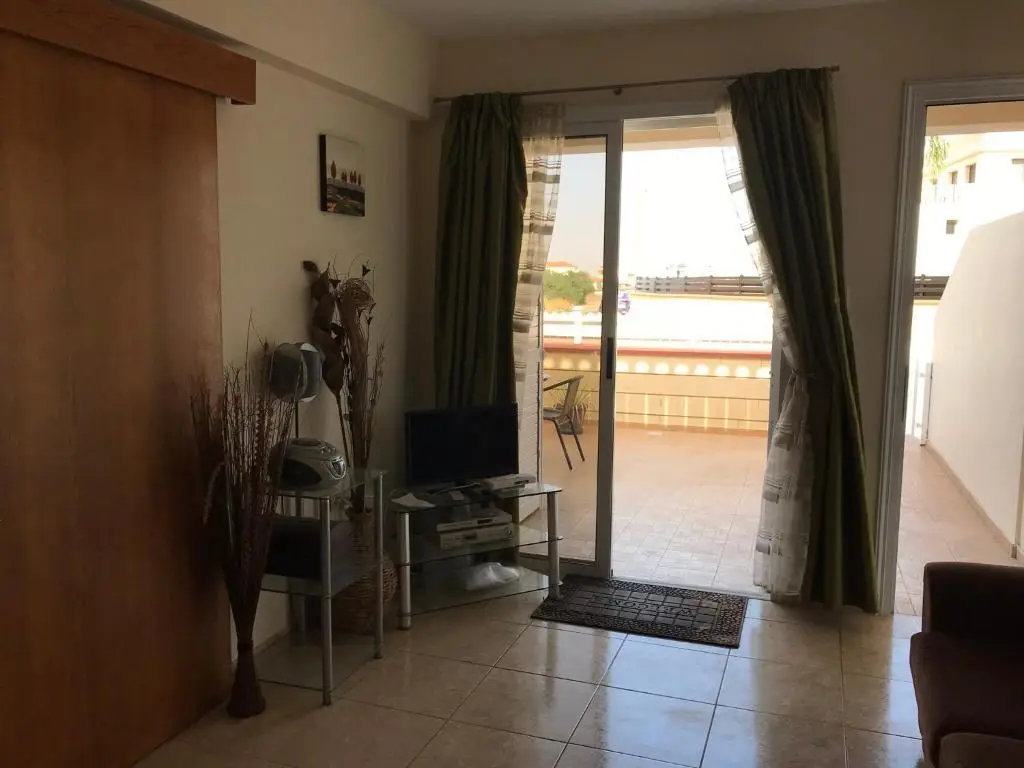 Сотира: 4 Georgios Court Liopetri Cyprus