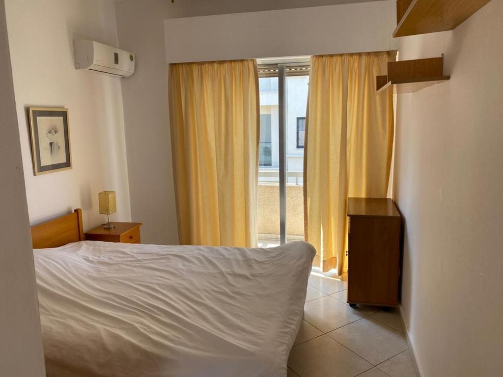 1 bedroom flat 200m from the beach in germasogia tourist area — фото 1