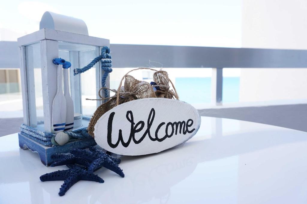 Ларнака: Lazuli Beach & Pool Apartment 501
