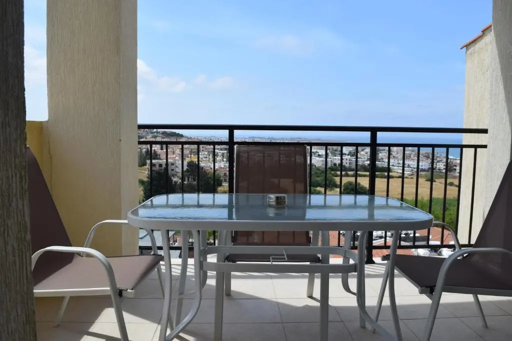 Хлорака: Eden Heights Sea View Apartment 502 - By IMH Travel & Tours