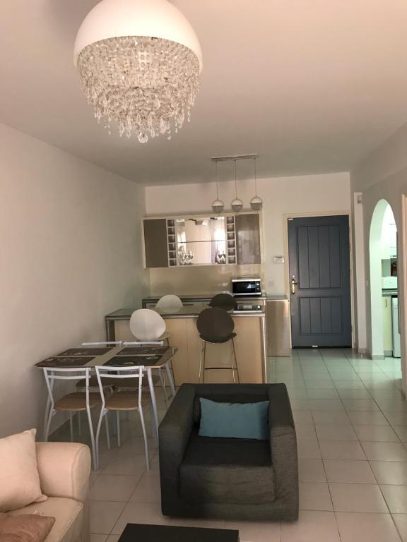 Пафос: Limnaria Gardens K203 in Paphos