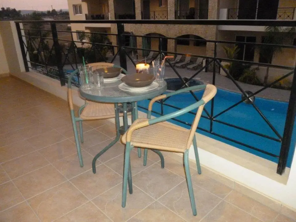 Кити: 103 ELEGANT 2 bed apartment with free Wifi, AC, pool & gym!