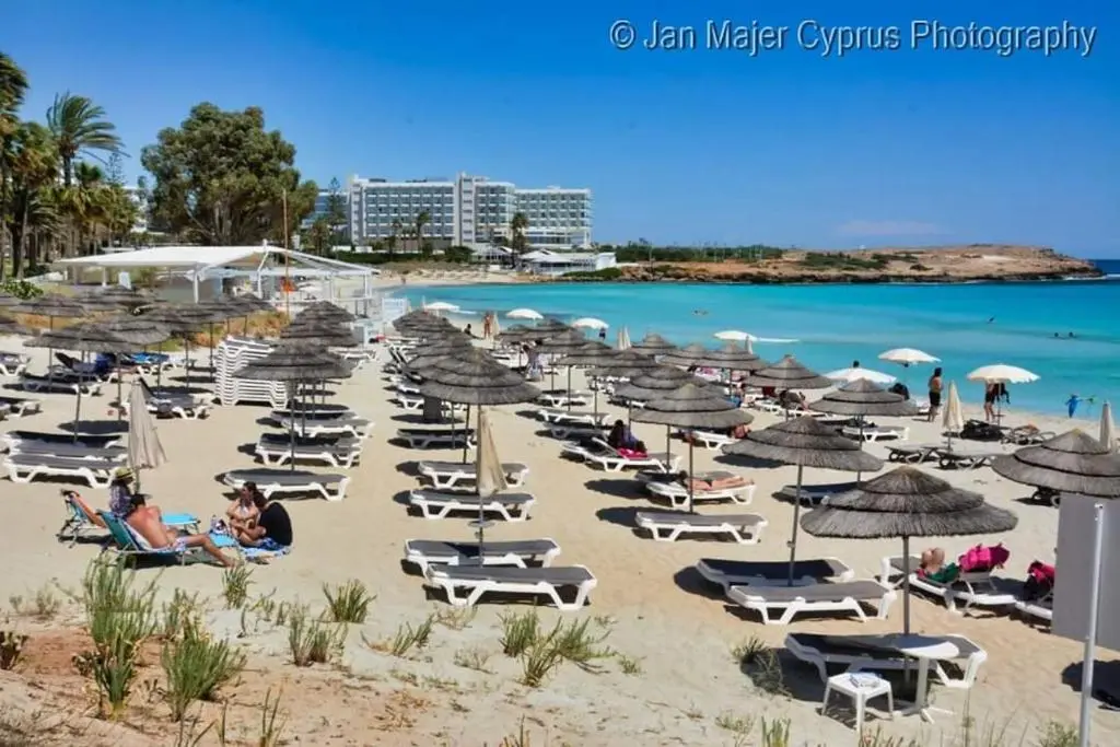 Айя-Напа: Nissi 3 Pool Access Garden Apartment