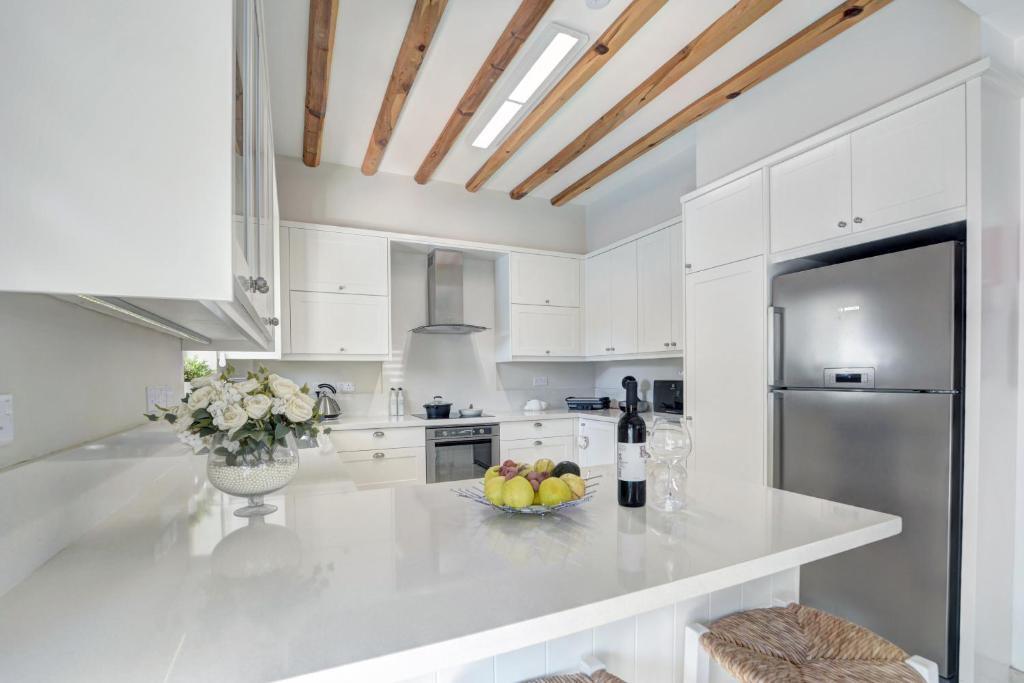 Протарас: SunnyVillas: 3BR Super Cozy Villa☆Private Pool☆BBQ - Villa Falcon