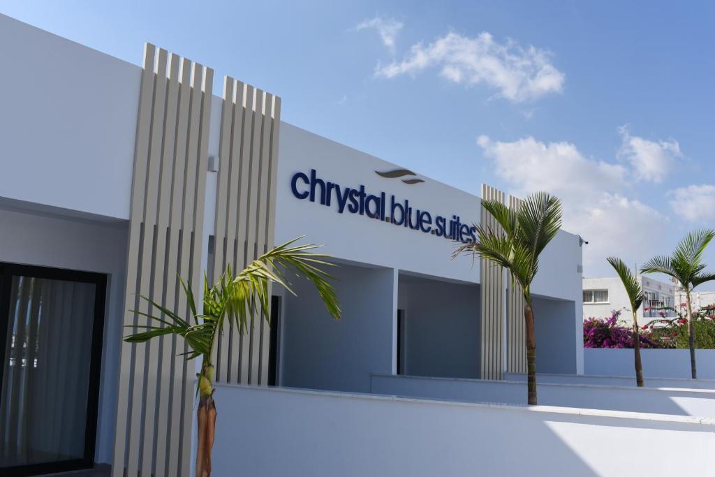 Chrystal Blue Suites Studio Apartment SELENE — фото 1