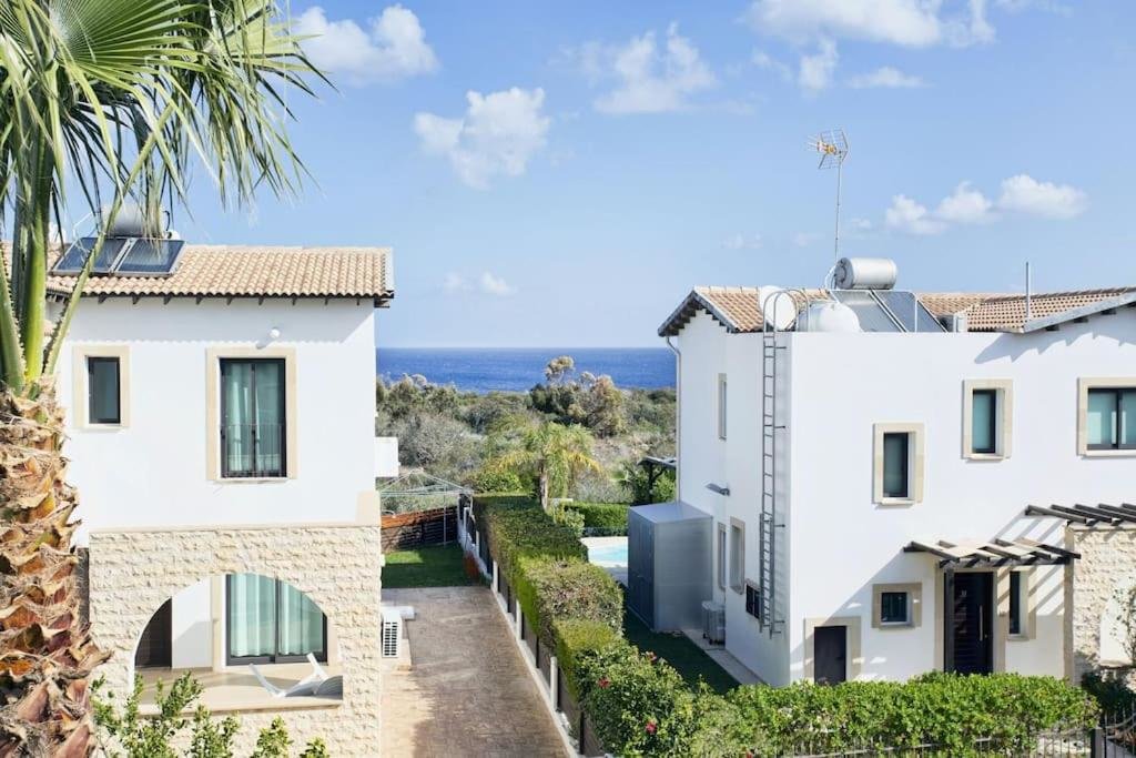 Протарас: SunnyVillas: 4BR Villa☆Private Pool + Jacuzzi - Villa Amelie