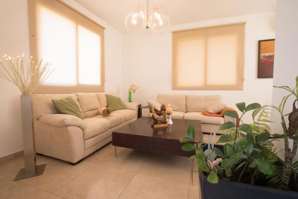 Протарас: SunnyVillas: 3BR Villa☆Private Pool in Pernera - Villa Orange
