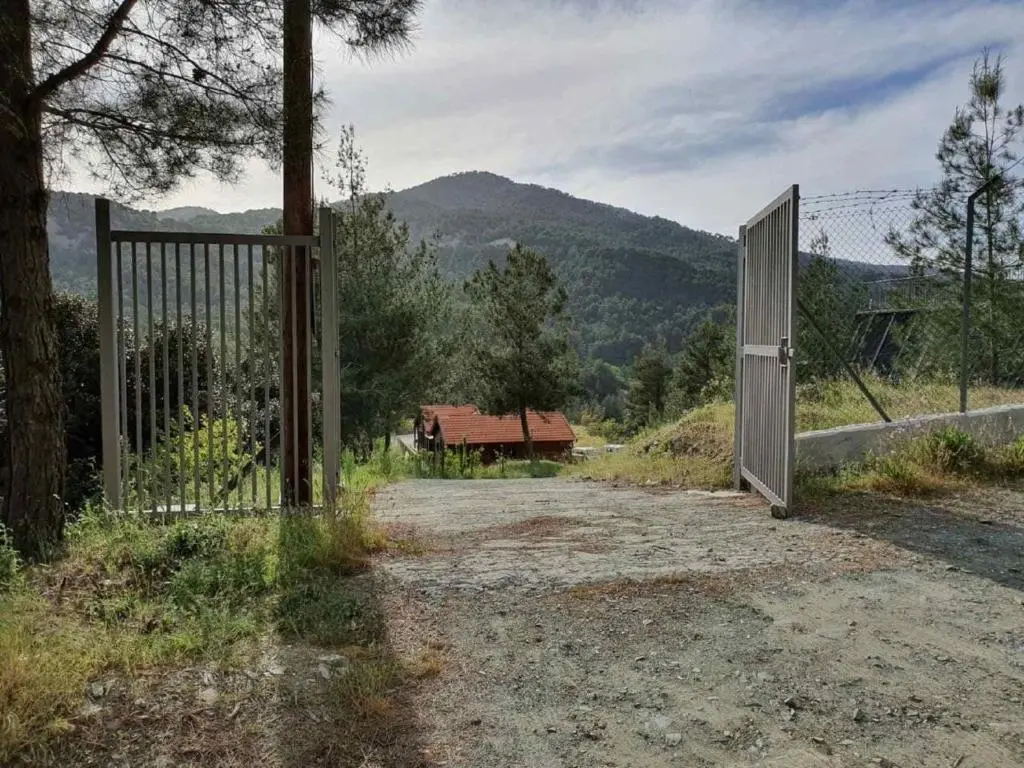 Какопетрия: The Cosy Mountain Cabin with Stunning Views near Troodos