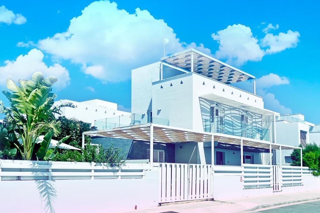 Nissini Shell, 3 bedroom villa with private pool at Nissi Beach — фото 1