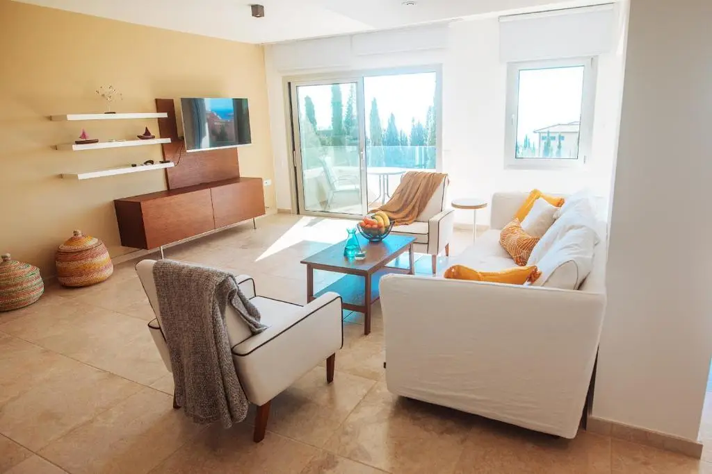 Лимассол: Amathus suite with sea view