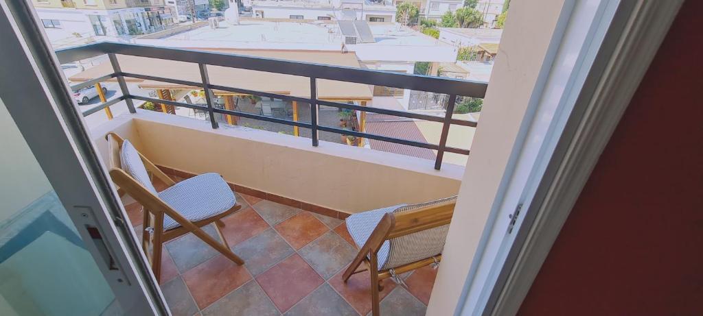 Пафос: STAY Elegance 3BR Apt