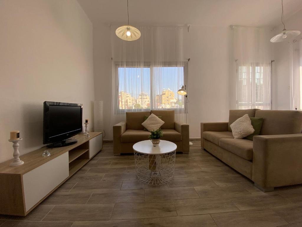 Лимассол: Modern Apartment Valentino GL144