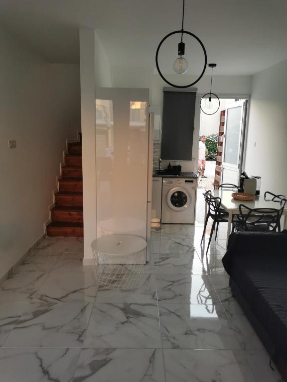 Друшиа: EROS Maisonette in Latchi area just 700 meters or one-minute drive from Polis Municipal Beach