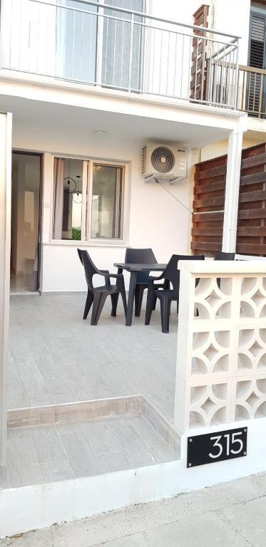 Друшиа: EROS Maisonette in Latchi area just 700 meters or one-minute drive from Polis Municipal Beach