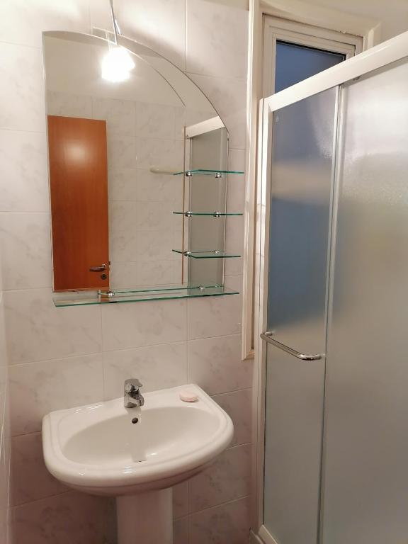 Никосия: St Nikolas 1bdm Apartment, FREE Wi-Fi & Parking