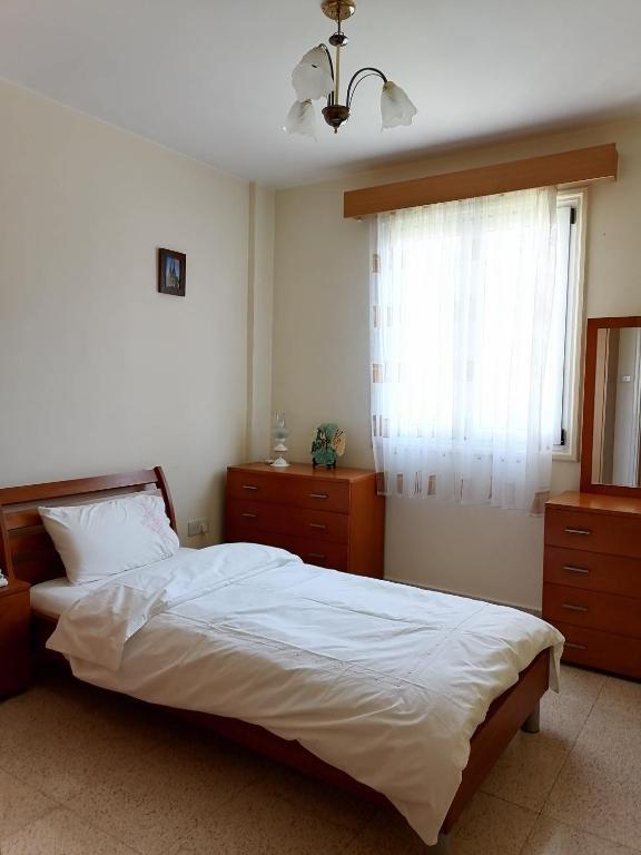 Никосия: St Nikolas 1bdm Apartment, FREE Wi-Fi & Parking