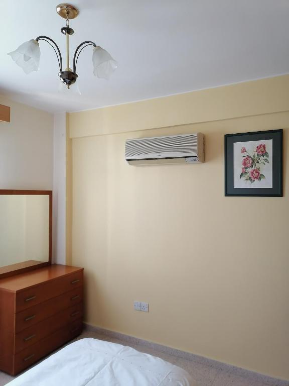 Никосия: St Nikolas 1bdm Apartment, FREE Wi-Fi & Parking