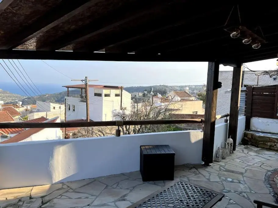 Писсури: 'I Folia' Village house with roof garden and terrace