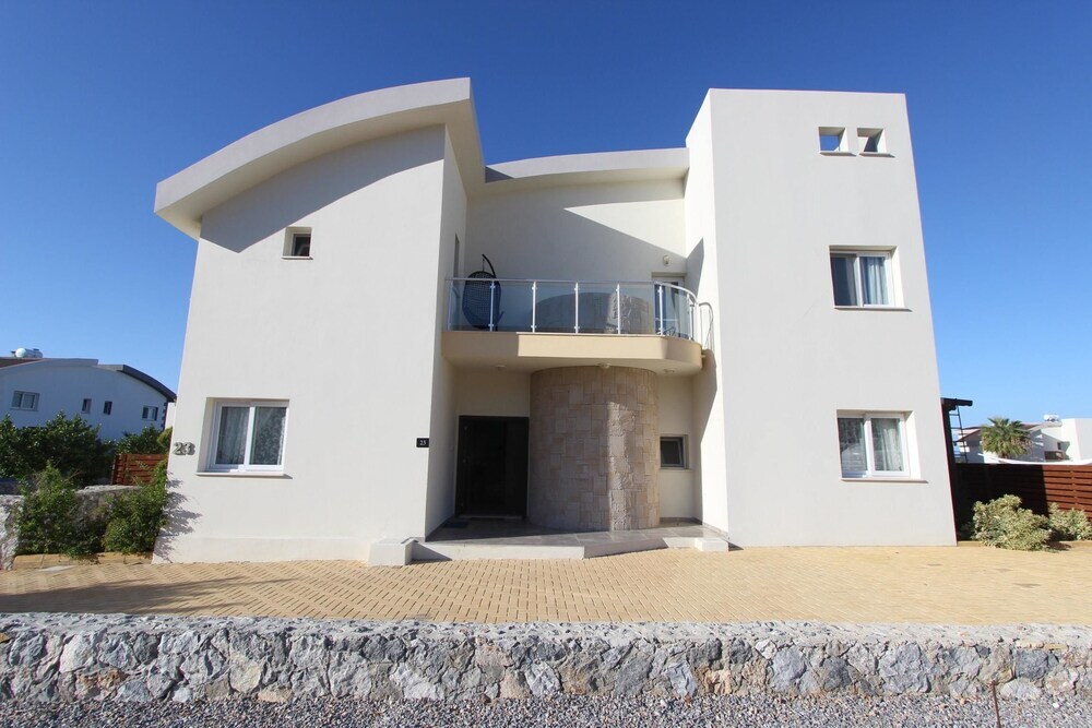 Villa With 5 Bedrooms in Tatlisu, With Pool Access, Enclosed Garden an — фото 1