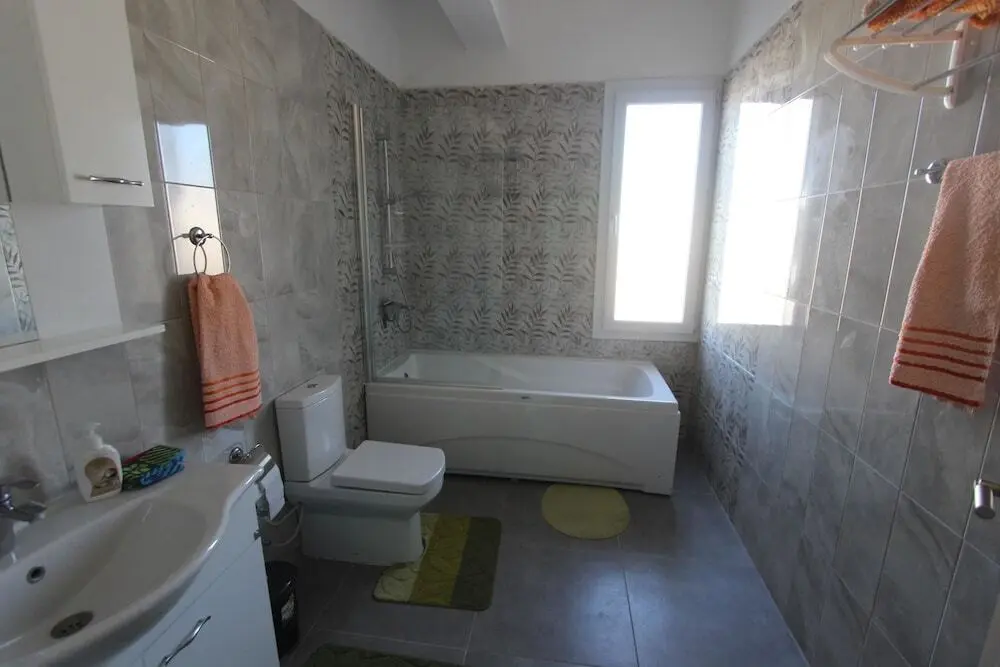 Кучук Эренкой: Villa With 5 Bedrooms in Tatlisu, With Pool Access, Enclosed Garden an