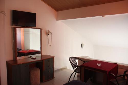 Алсанджак: Flippers Guest Bungalows
