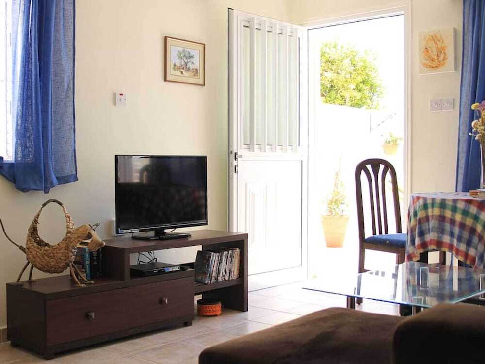 Писсури: 1 Bedroom Apartment Amazing View of Pissouri Bay