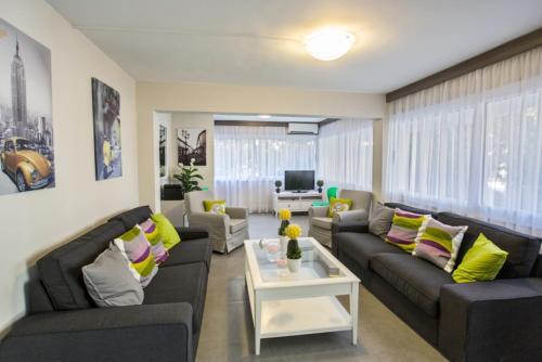 Айя-Напа: Imagine Your Family Renting a Luxury Holiday Villa Close To Ayia Napa’ Main Attractions, Ayia Napa Apartment 1330