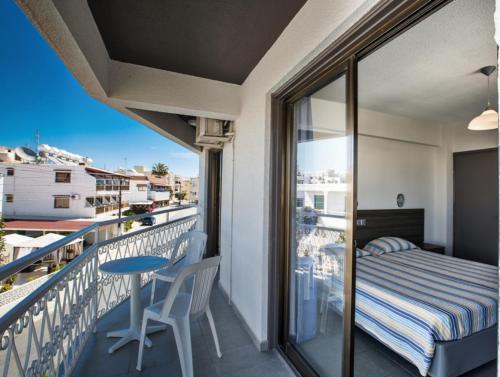 Айя-Напа: Imagine Your Family Renting a Luxury Holiday Villa Close To Ayia Napa’ Main Attractions, Ayia Napa Apartment 1330