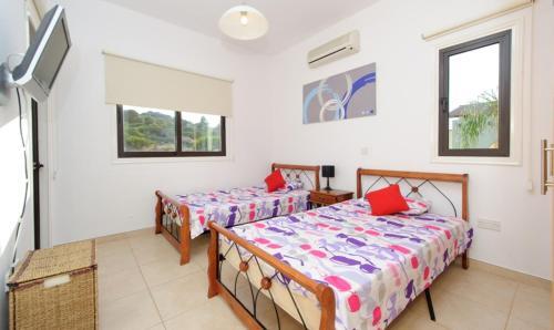 Протарас: Imagine Your Family Renting a Luxury Holiday Villa Close To Protaras’ Main Attractions, Protaras Villa 1193