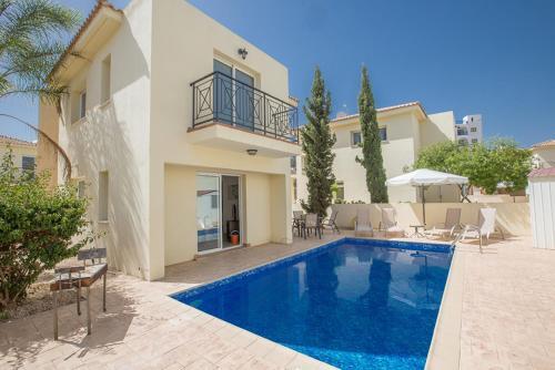 Протарас: Picture This, Enjoying Your Holiday in a Luxury 5 Star Villa in Paralimni,For Less Than a Hotel, Paralimni Villa 1198