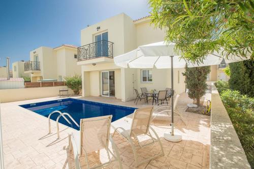 Протарас: Picture This, Enjoying Your Holiday in a Luxury 5 Star Villa in Paralimni,For Less Than a Hotel, Paralimni Villa 1198