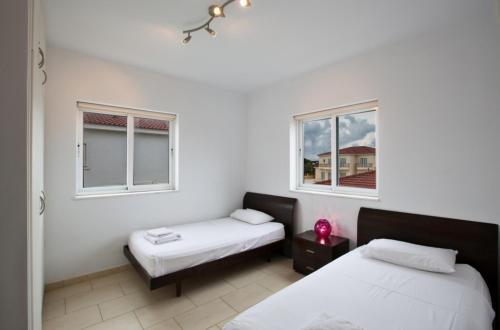 Айя-Напа: The Ultimate 5 Star Holiday Villa in Sotira with Private Pool And Close To the Beach, Sotira Villa 1299