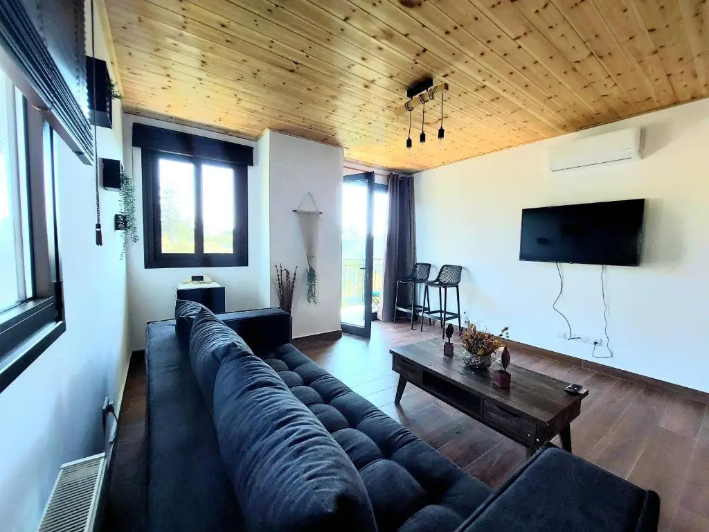 Какопетрия: Agros Green Valley Suites