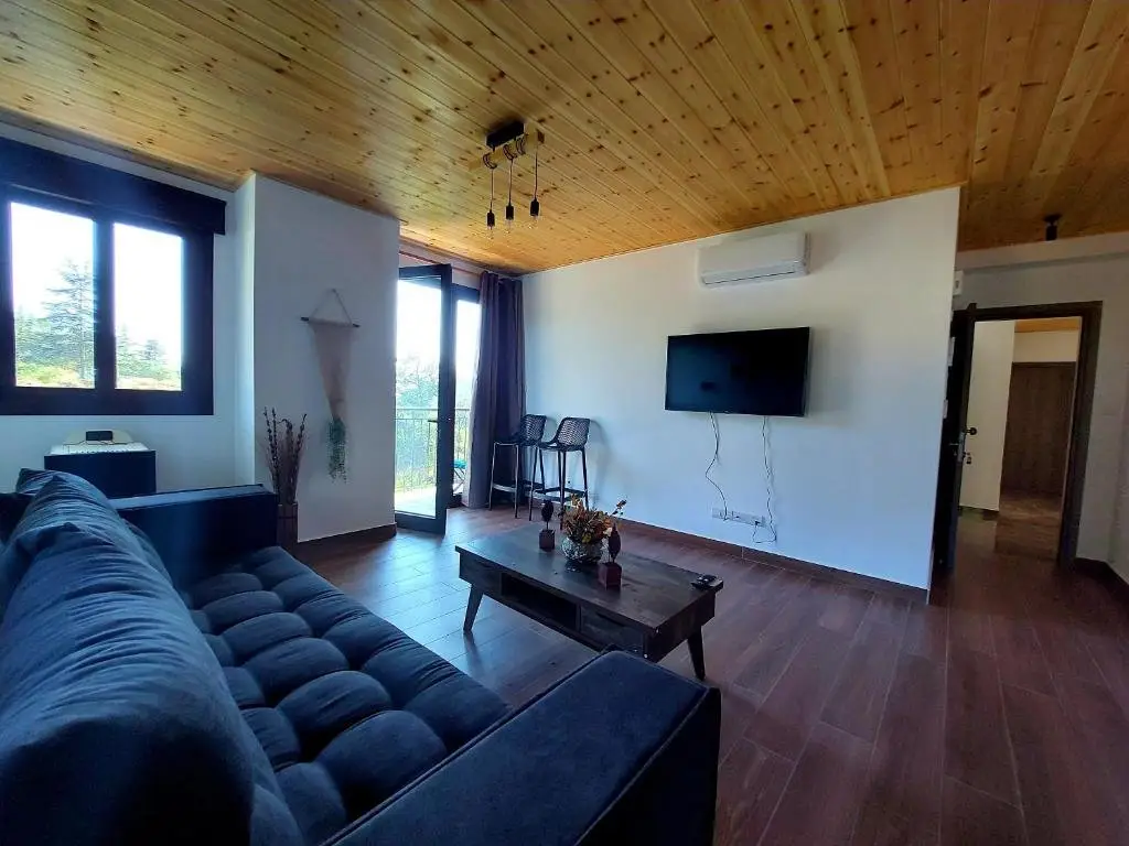 Какопетрия: Agros Green Valley Suites