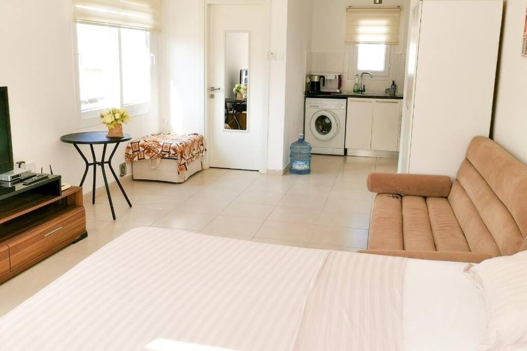 Фамагуста: APARTAMENTY 1 komn. 70m do pljazha. akvapark*