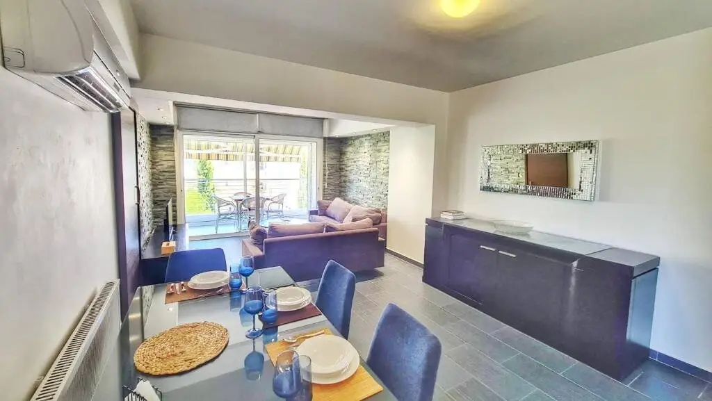 Luxury 2-bed apartment minutes to downtown — фото 1