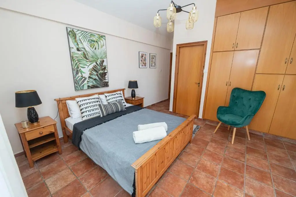 Тала: 5 bed Villa in Tala, Pool & Panoramic Sea view