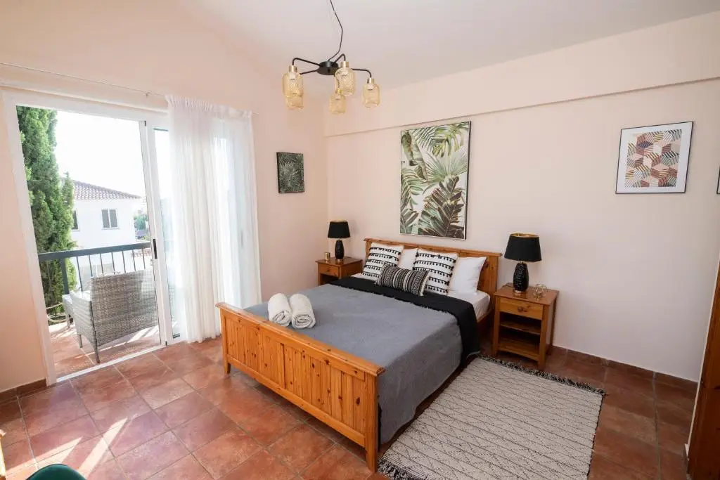 Тала: 5 bed Villa in Tala, Pool & Panoramic Sea view