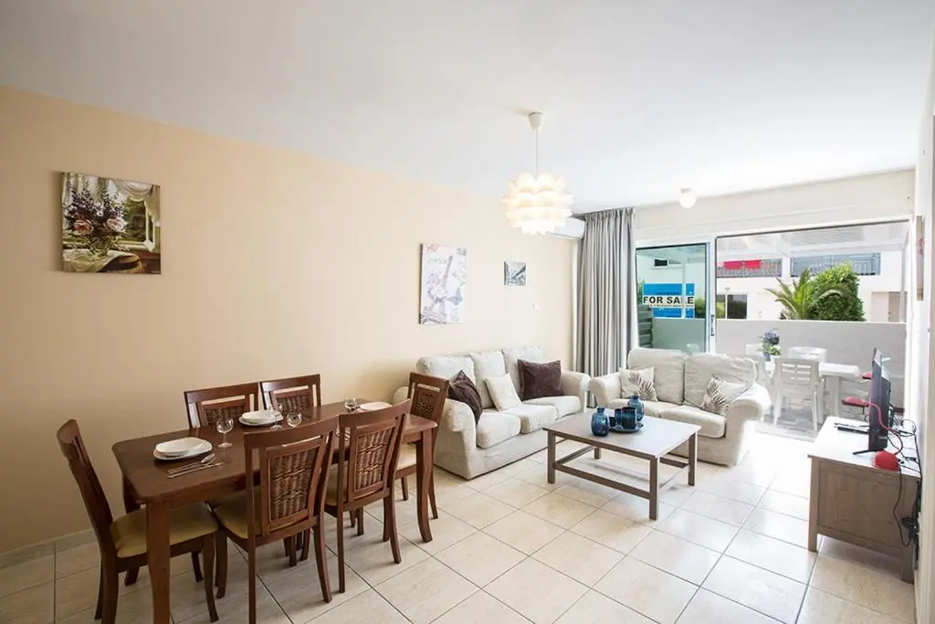 Айя-Напа: Merab Holidays Apartment Castalia 62