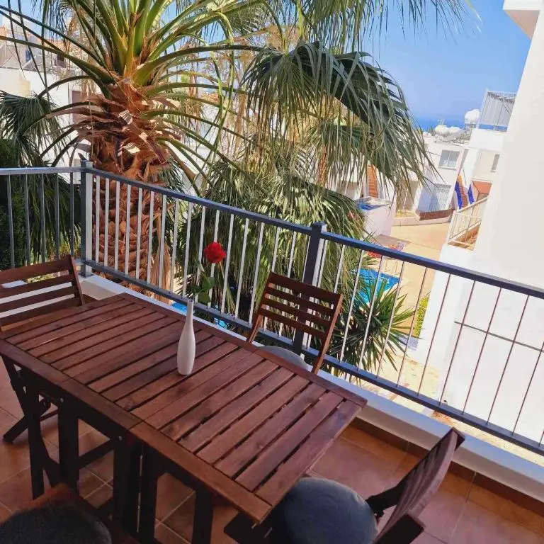 Пейя: Sea view one bed apartment with pool in Peyia B7