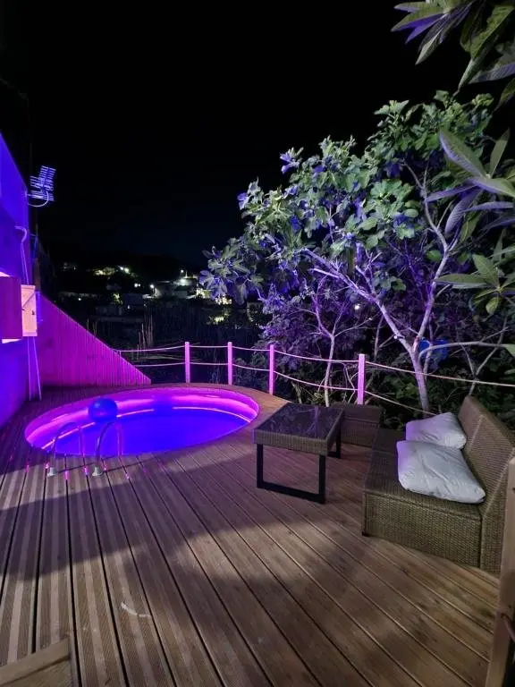 Какопетрия: Aprosmeno Jacuzzi House 3 With Private Pool