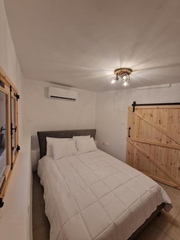 Какопетрия: Aprosmeno Jacuzzi House 3 With Private Pool